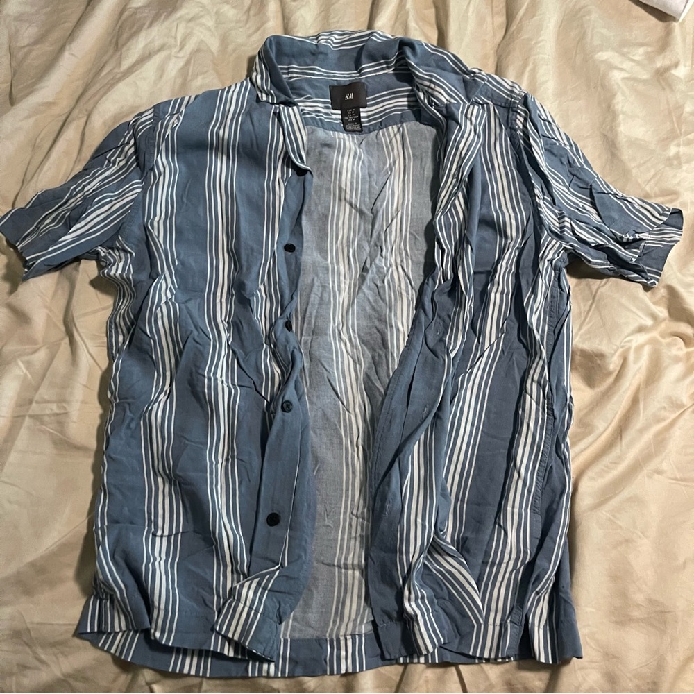 H&M striped blue white casual button down shirt